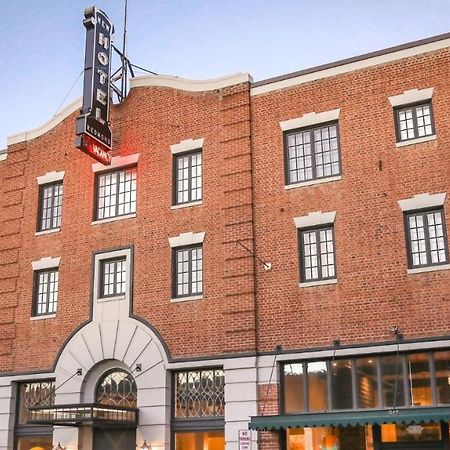Scp Redmond Hotel Bagian luar foto